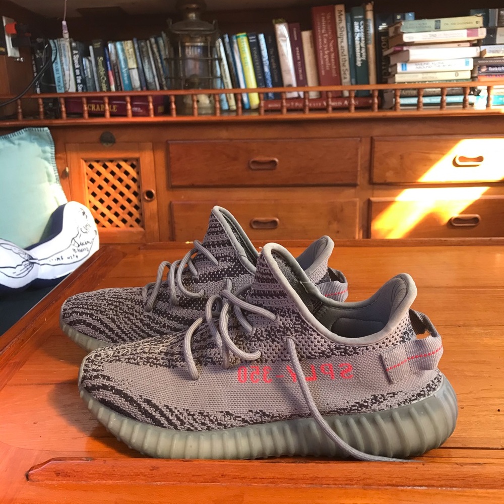 Yeezy Boost 350 V2 Beluga 2.0 sneakers